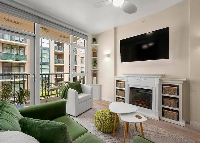 Trendy Condo In The Gaslamp Quarter